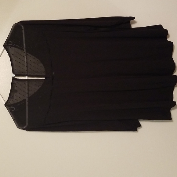 Black Lace Flowy Boho Top with Sheer Shoulders - Picture 7 of 9